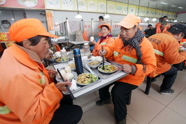 Free lunch for city cleaners