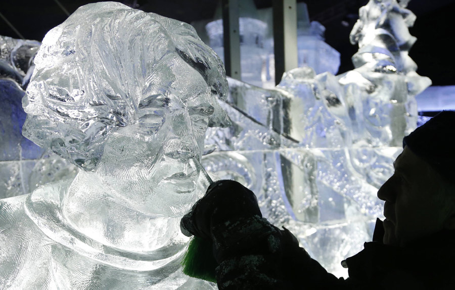 Comic characters come to life in ice