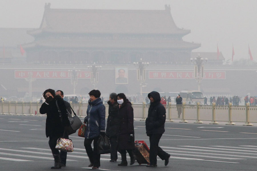 Chinese cities wrapped in smog