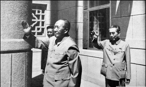 Precious photos of Mao Zedong