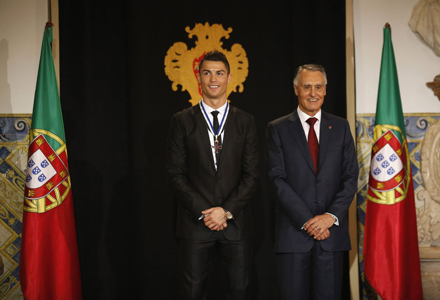 Ronaldo gets top Portuguese honor from presid
