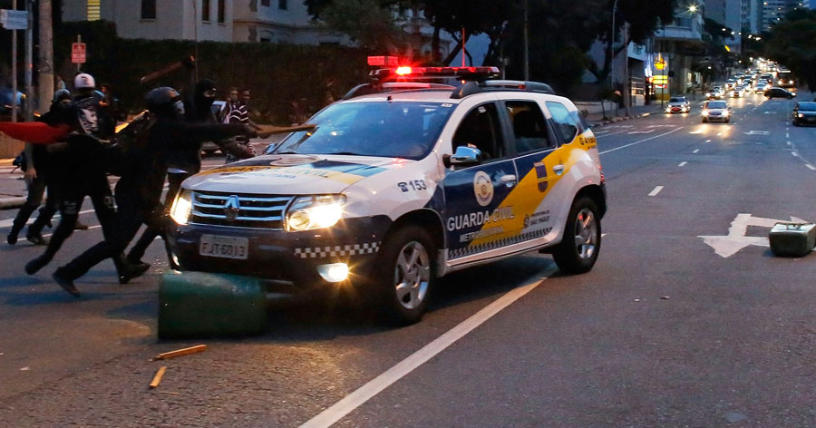 Violence mars Brazil anti-World Cup rallies