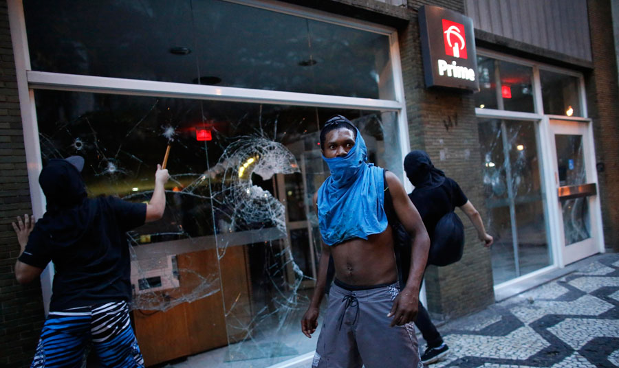 Violence mars Brazil anti-World Cup rallies