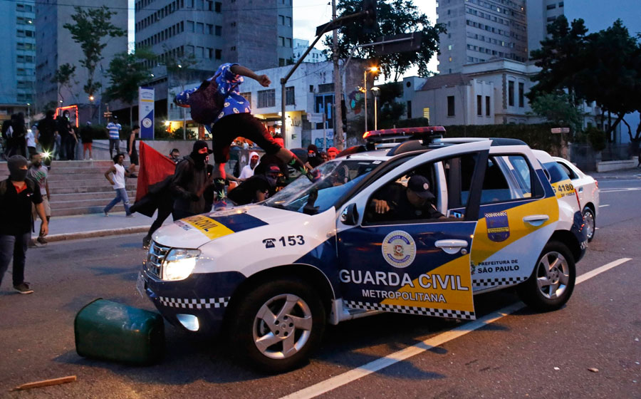 Violence mars Brazil anti-World Cup rallies