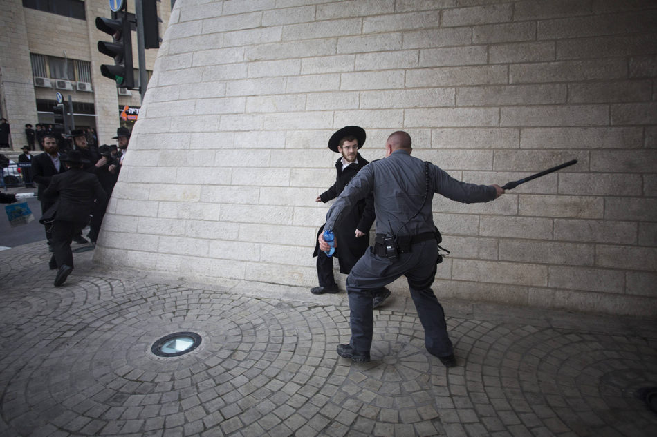 Protest against funds cut in Jerusalem