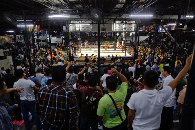 Bell tolls for legendary Thai boxing stadium