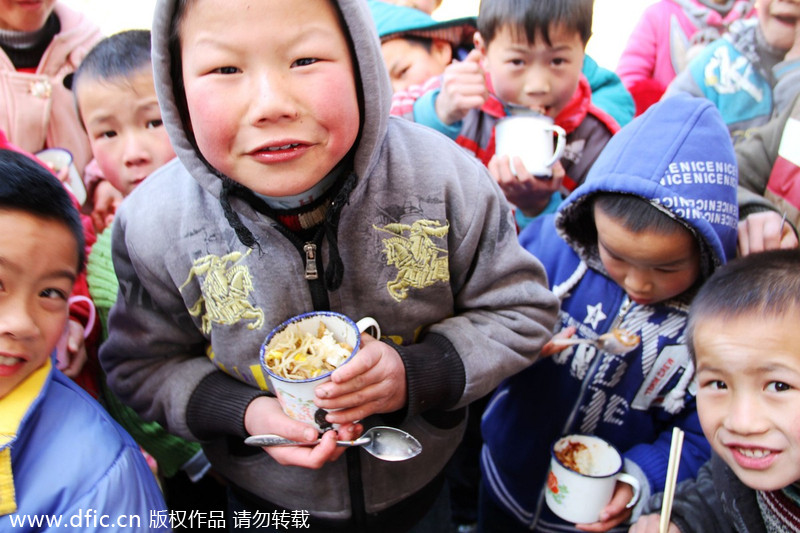 Mountain kids should receive hot lunch