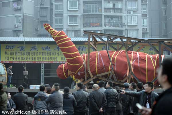 Chongqing moves Chairman Mao statue