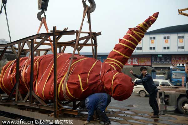 Chongqing moves Chairman Mao statue