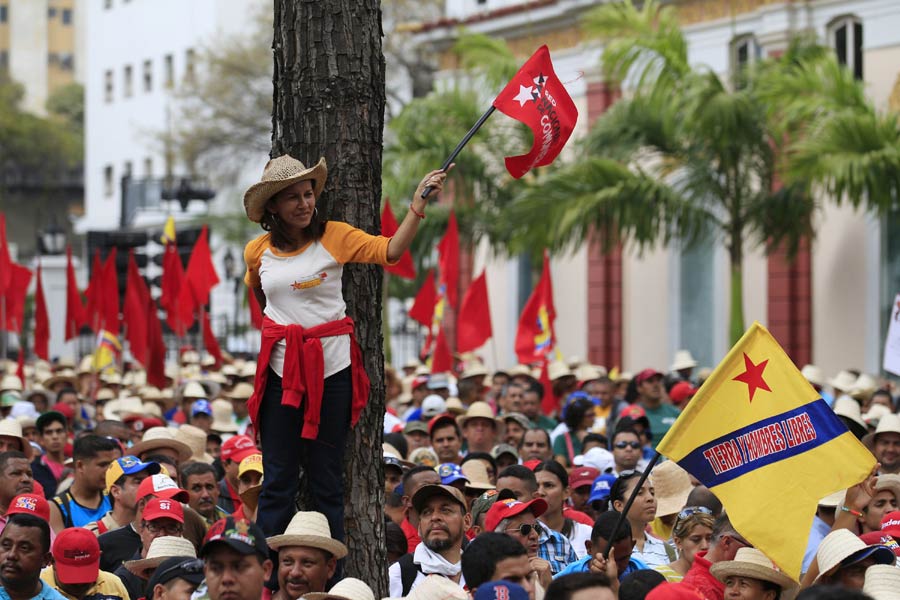 Farmers march in support of Venezuela's president