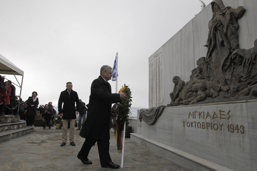 German president offers apology for Nazi crimes