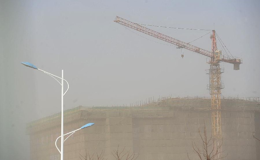 Sand storm grips NW China