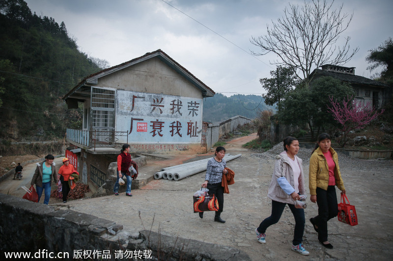 Poisonous mine turns village into cancer community