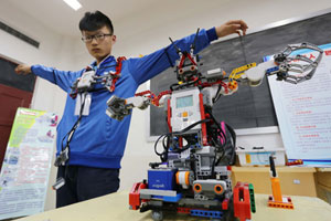 Robotic 'beauty' debuts at GMIC