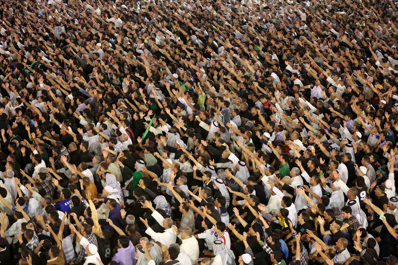 Iraqi pilgrims gather to honor Muslim saint