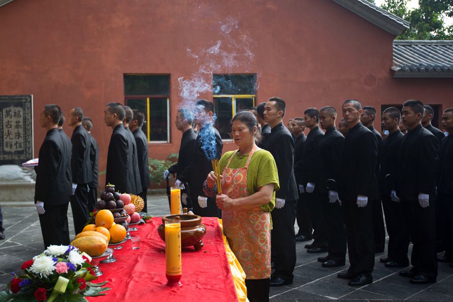 Urns of Chinese expeditionary soldiers buried in cemetery