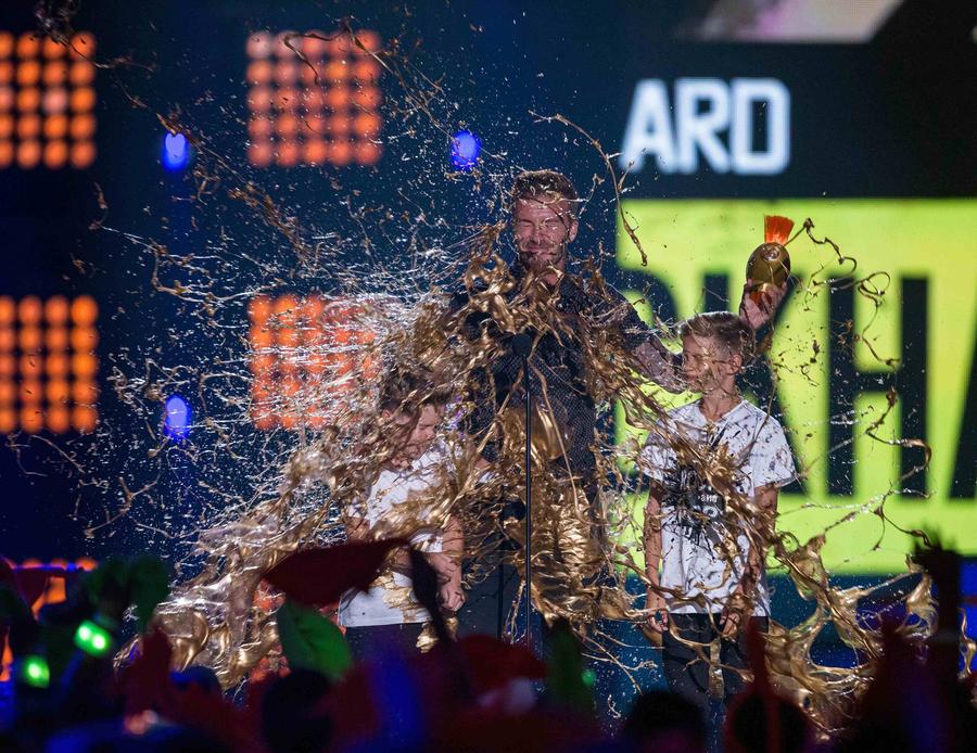 Beckham receives first-ever legend award from Nickelodeon