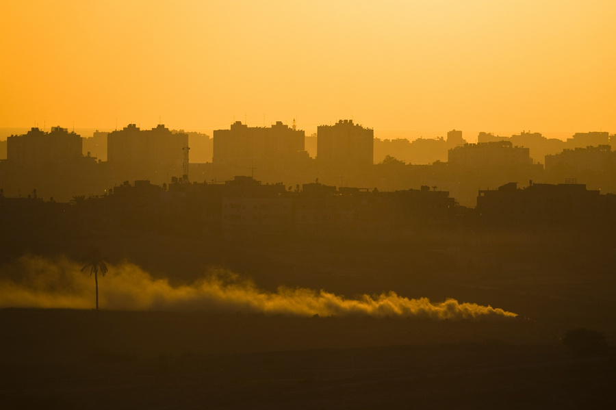 Israeli forces shell UN-run school in Gaza