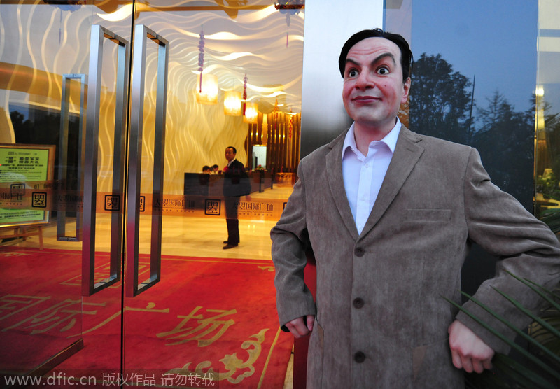 Celebrity sculptures become property ambassadors