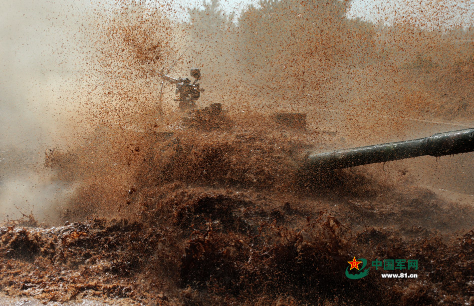 Photo highlights of PLA Daily website