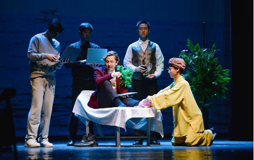 《夏洛特烦恼》焕新上演，新电脑抢镜