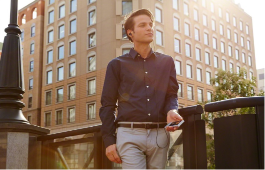 驱散寒意 拥抱冬日 索尼耳机与你相伴每一天