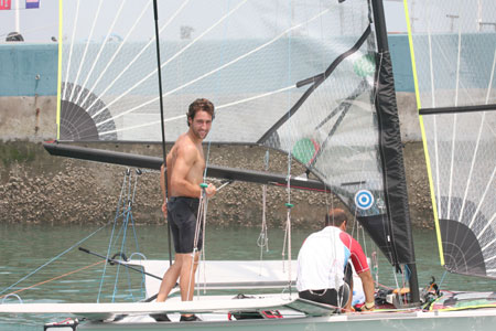 Algae cleared, Olympic sailors begin to practise normally in Qingdao