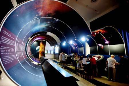Beijing Planetarium reopens after renovation