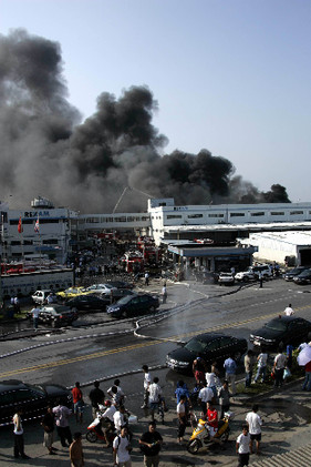 Three firefighters die, nine injured in factory fire