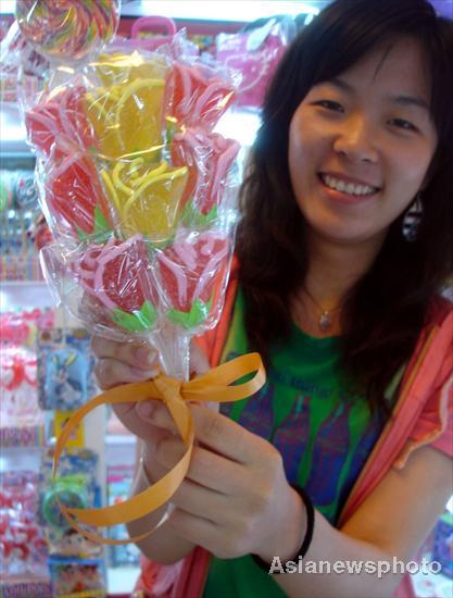 Rose candies for lovers