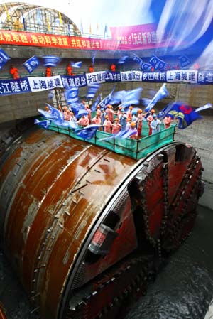 World's widest tunnel completes digging in Shanghai