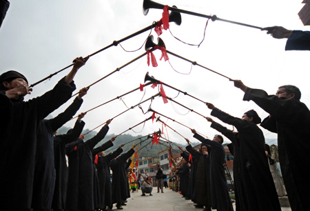 Shui people celebrate traditional Duan festival