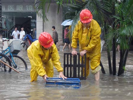 Monsoon rain hits Hainan