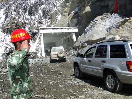 Death toll in Tibet snowstorm hits 7