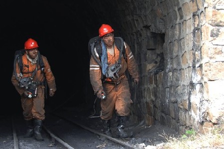 3 killed, 55 trapped in 3 separate mine accidents