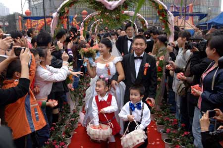 Group wedding for migrant workers in Chongqing Municipality