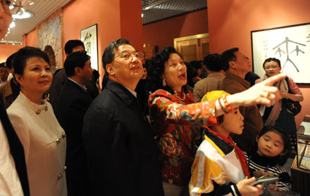 A dancing art museum opens in Nanxun