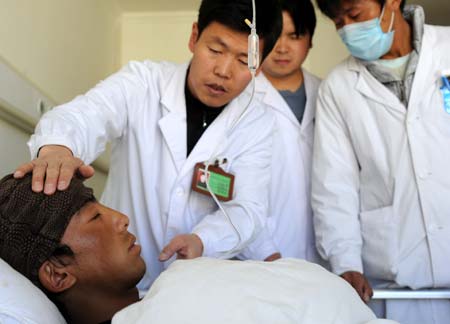 Wounded passengers in bus plunge treated in Lhasa hospital