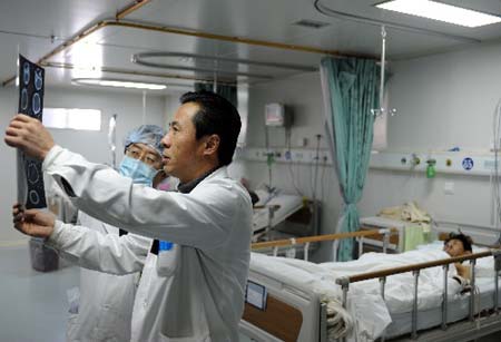 Wounded passengers in bus plunge treated in Lhasa hospital