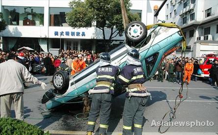Fatal crash in Suzhou