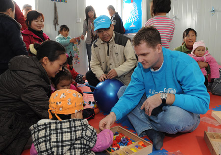 Children's protection program to help kids in quake-hit Sichuan
