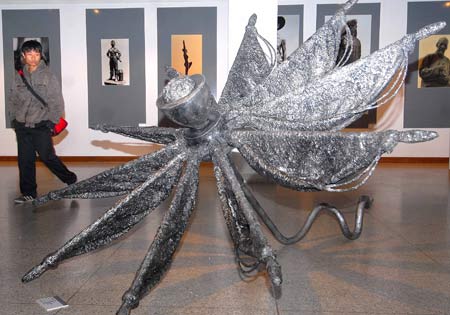 Exhibition of Zhejiang's famous sculptors held