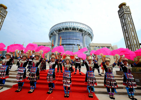 Museum of ethnic artworks to open in Guangxi