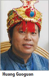 Singing the praises of Zhuang folk art
