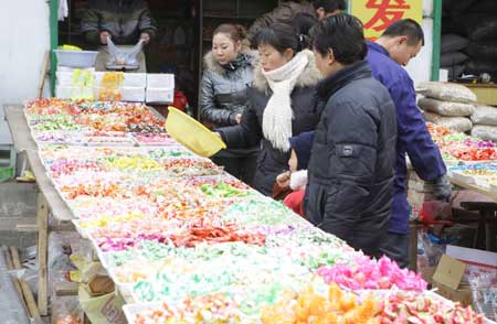 Quake zone residents welcome Lunar New Year