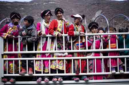 Qiang people celebrate first Spring Festival after earthquake with full hope