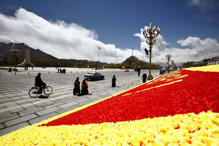 Lhasa welcomes spring season