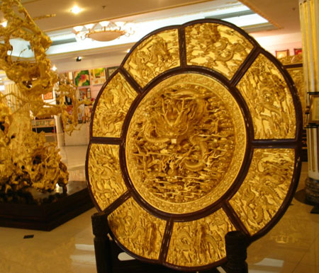 Gold foil and gold thread artworks contest kicks off