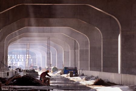 Zhengzhou Yellow River highway &railway dual-use bridge underway
