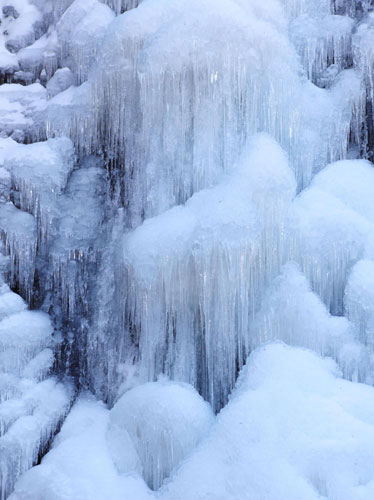 Frozen waterfall at Huangshan Mountain